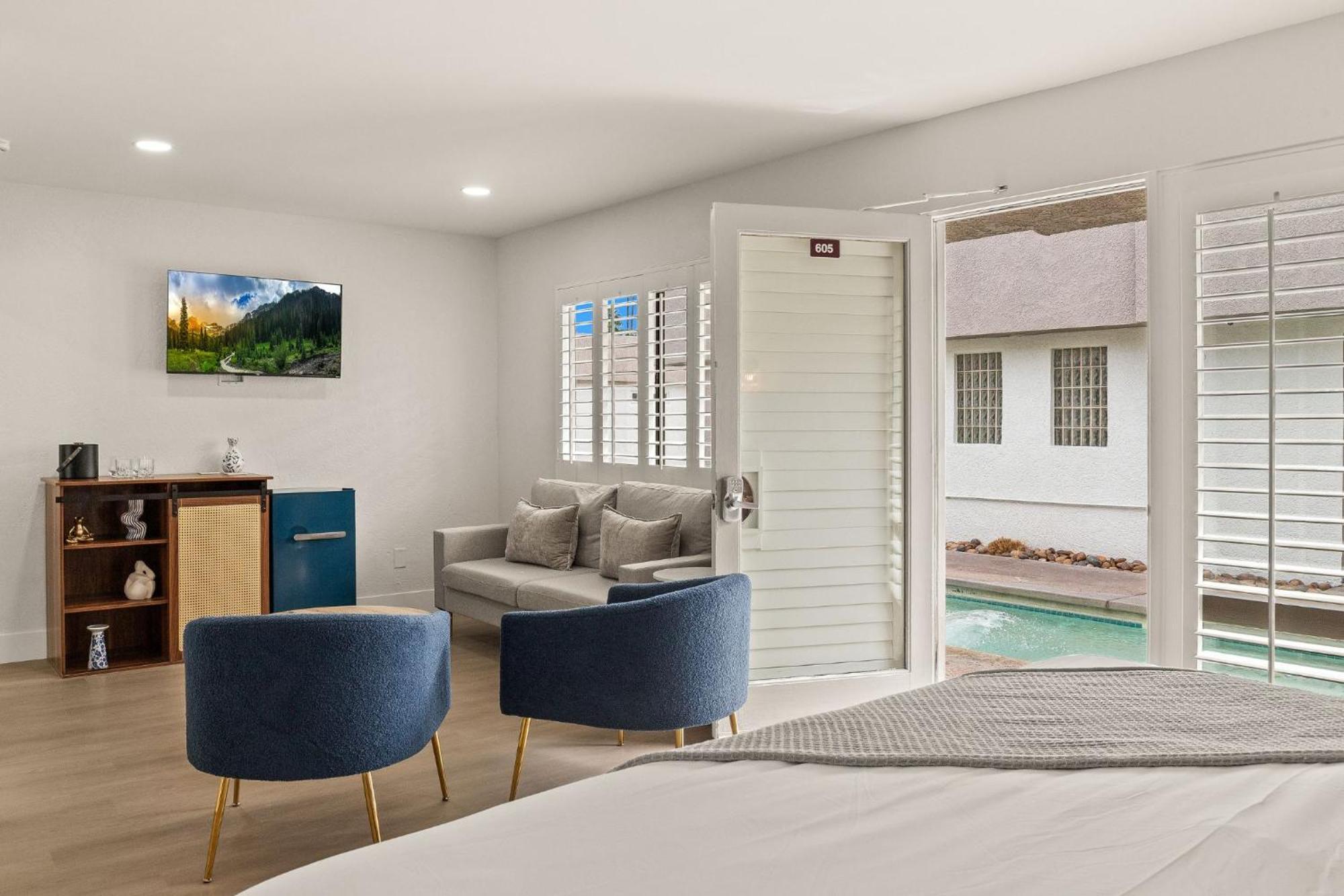 Casa Oliver Hotel & Resort - A Men'S Clothing Optional Resort In パーム・スプリングス エクステリア 写真